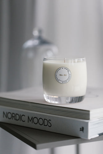 Hand made soy candle, maro candle, tomato leaves, lemon